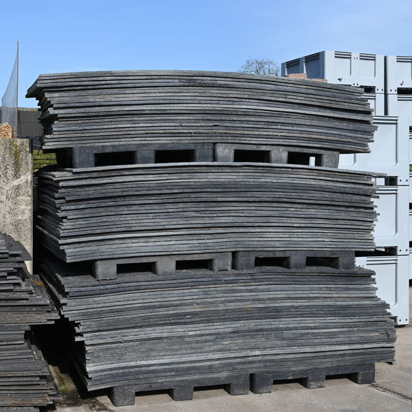 Gebruikte kunststof rijplaat 240x120x2 cm