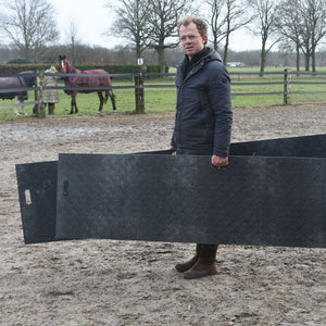 Gebruikte kunststof rijplaat 240x60x2 cm