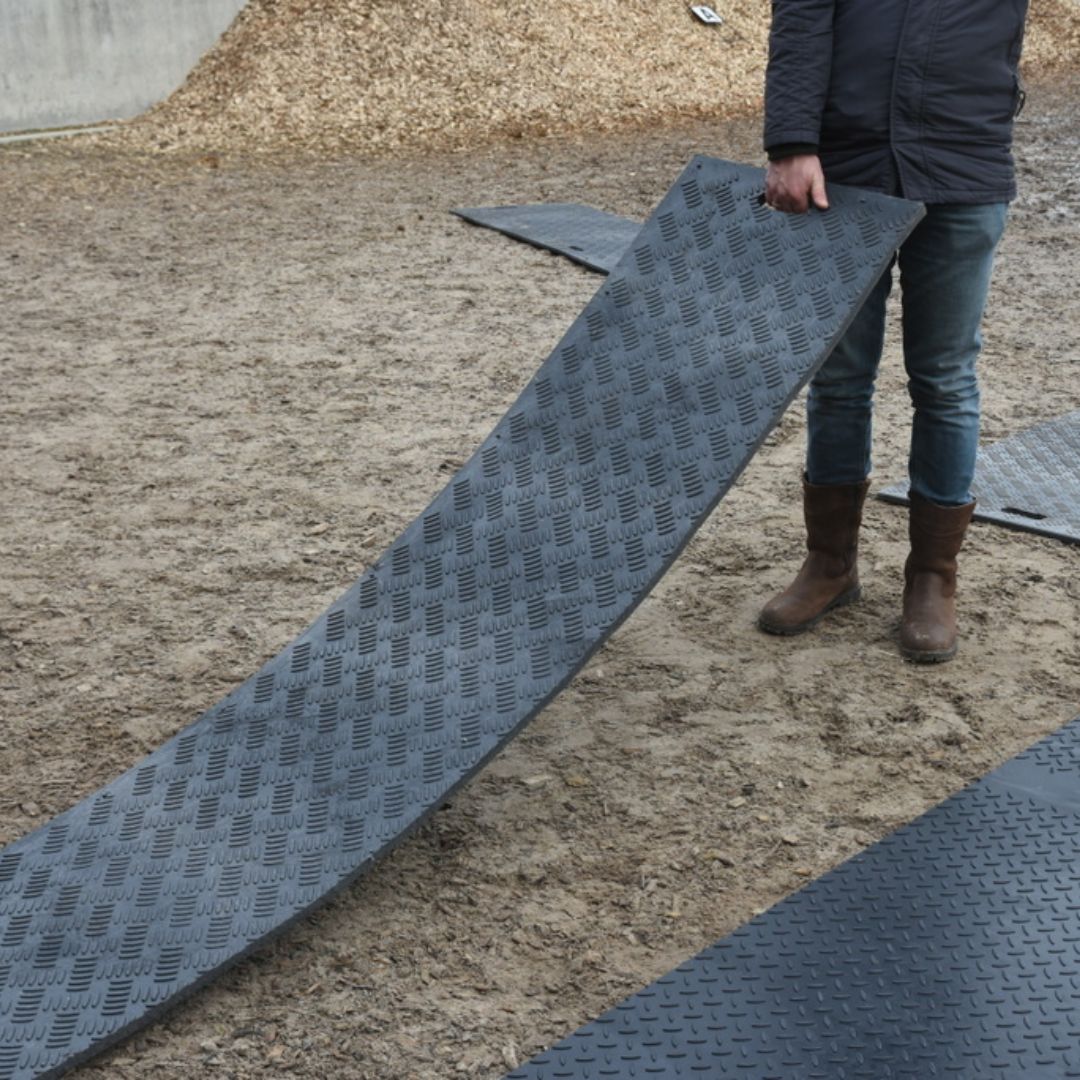 Gebruikte rijplaat 300x50x2 cm