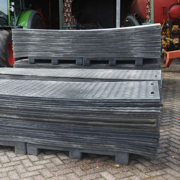 Vol pak gebruikte HD rijplaten 300x100x1,5 cm 35 stuks