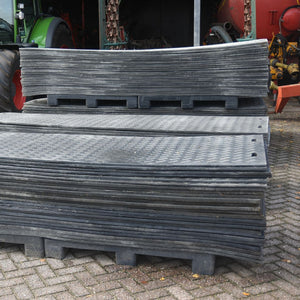 Vol pak gebruikte HD rijplaten 300x100x1,5 cm 35 stuks