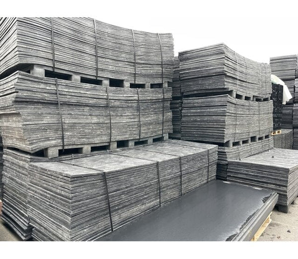 Vol pak gebruikte kunststof rijplaten 300x100 cm 40 stuks